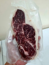 Load image into Gallery viewer, USDA Choice Striploin